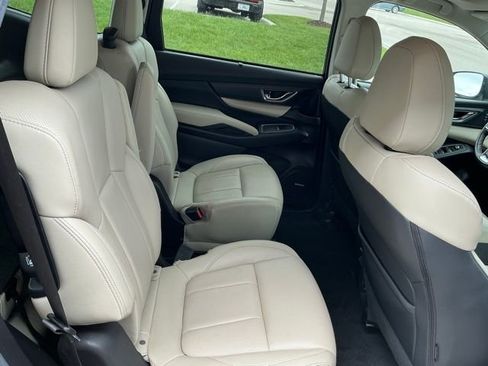 Certified 2024 Subaru Ascent Limited w/ Technology Package AWD/4WD image 17