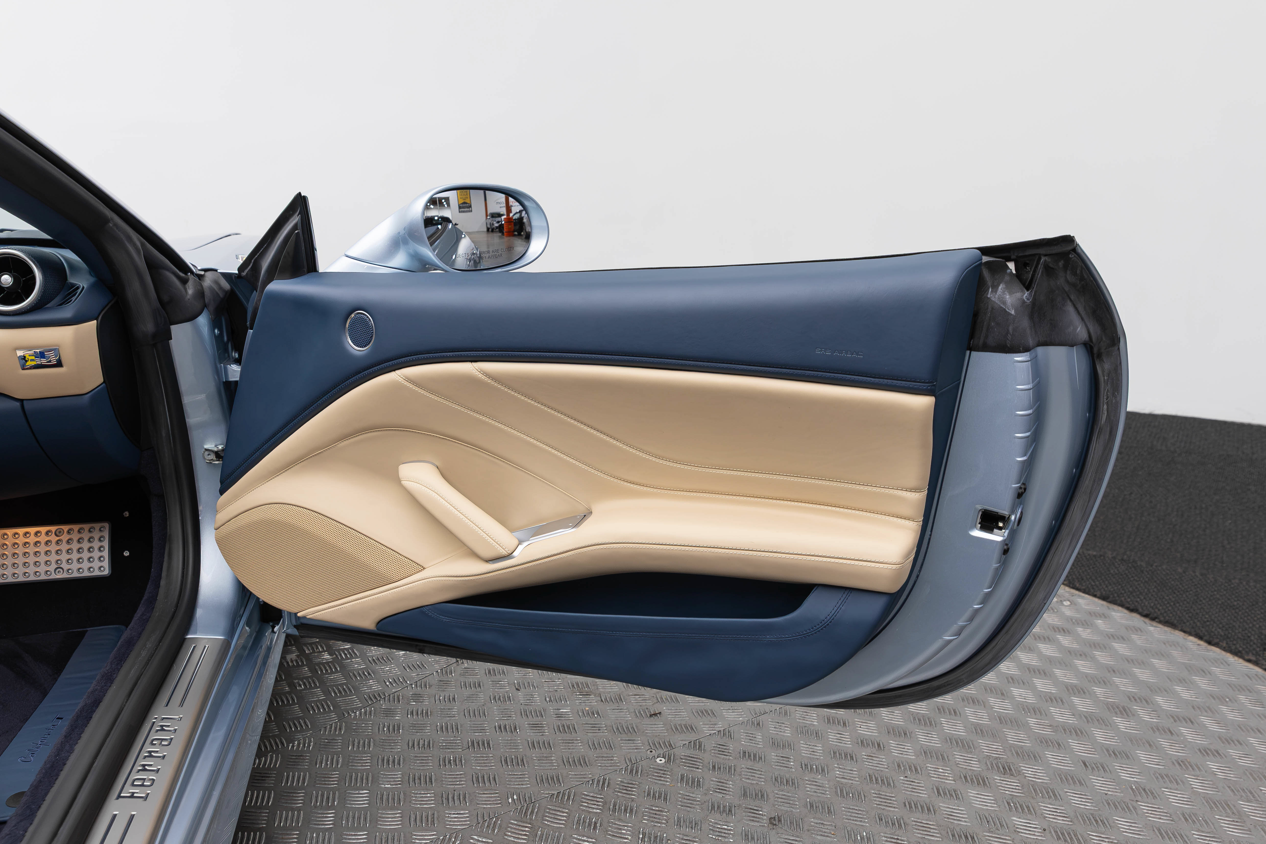 Certified 2015 Ferrari California T RWD image 42