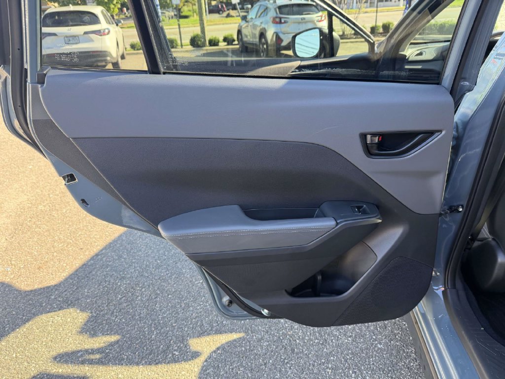 Used 2024 Subaru Crosstrek 2.0i Premium AWD/4WD image 19