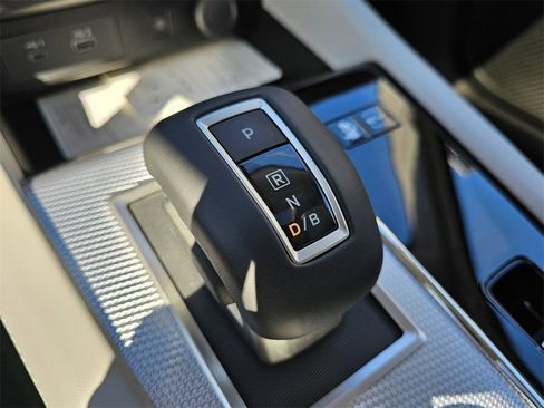 New 2025 Mitsubishi Outlander SEL image 13