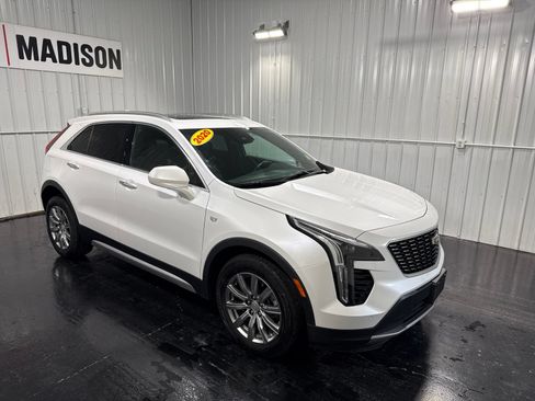 Used 2020 Cadillac XT4 Premium Luxury AWD/4WD image 6