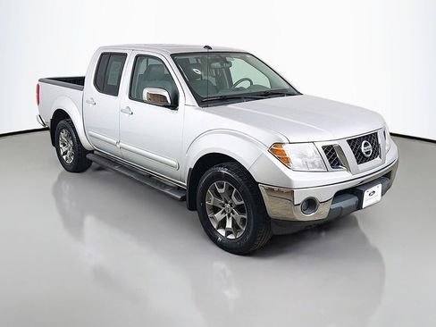Used 2019 Nissan Frontier SL image 40