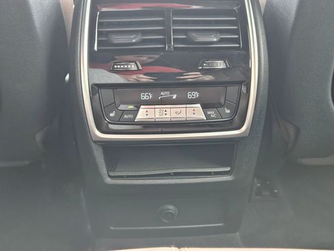 Used 2019 BMW X5 xDrive40i w/ Convenience Package image 28