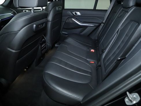 Used 2022 BMW X5 xDrive40i w/ M Sport Package image 14