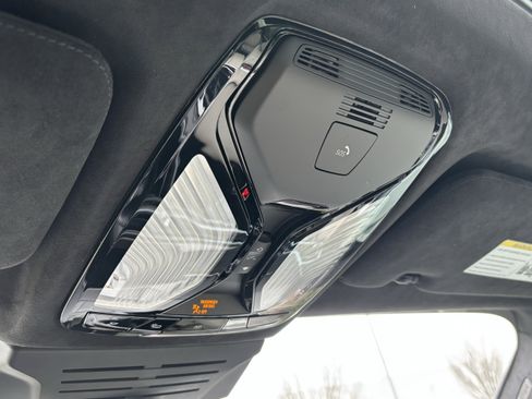 Certified 2024 BMW X7 xDrive40i w/ Executive Package image 28