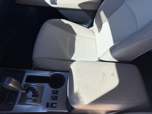 Used 2022 Toyota 4Runner SR5 Premium image 14