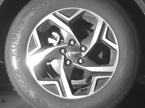 Used 2025 Kia Sportage LX image 15