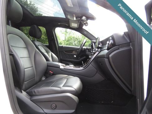 Used 2019 Mercedes-Benz GLC 300 4MATIC image 13