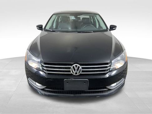 Used 2015 Volkswagen Passat 1.8T SE image 9