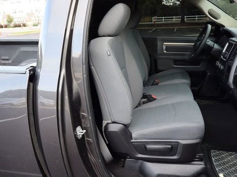 Used 2018 RAM 1500 Express image 19