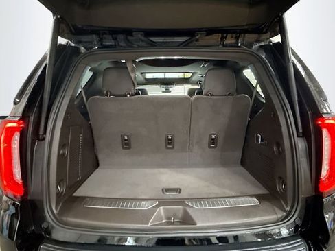 Used 2021 GMC Yukon Denali w/ Denali Premium Package image 29