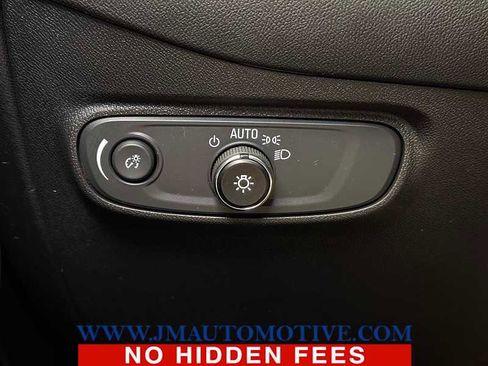 Used 2023 Chevrolet Equinox RS w/ RS Leather Package image 38