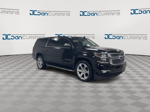 Used 2017 Chevrolet Suburban Premier AWD/4WD image 2