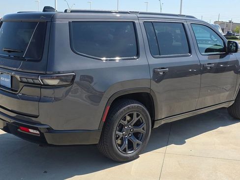 New 2026 Jeep Grand Wagoneer Limited AWD/4WD image 5
