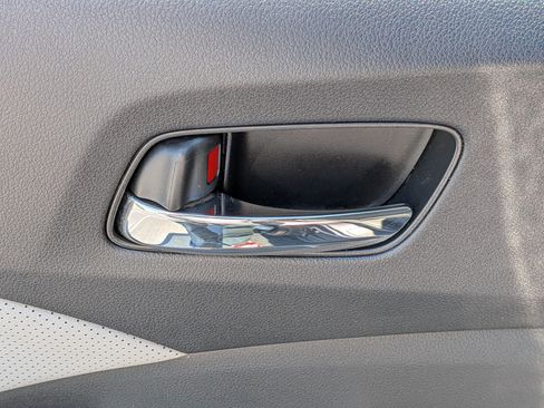 Used 2016 Honda CR-V EX-L image 29