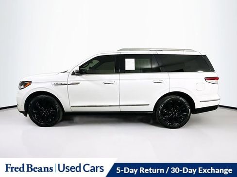 Certified 2024 Lincoln Navigator Reserve AWD/4WD image 4