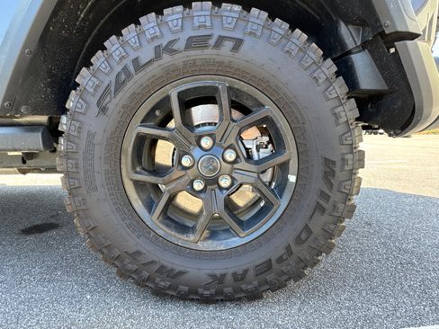 Used 2025 Jeep Wrangler Willys image 20