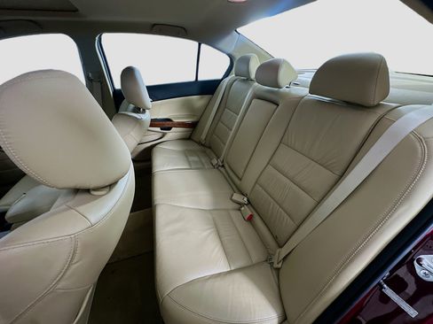 Used 2011 Honda Accord EX-L image 24