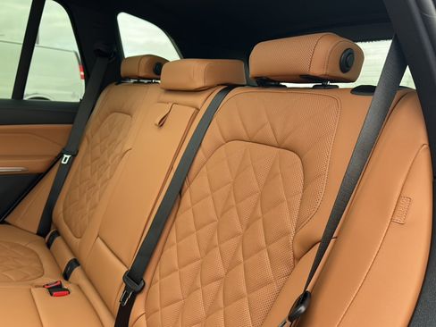 New 2026 BMW X5 xDrive50e w/ Premium Package image 17