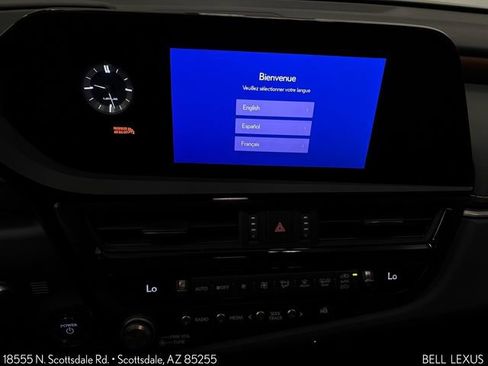 Used 2025 Lexus ES 300h w/ Premium Package FWD image 17