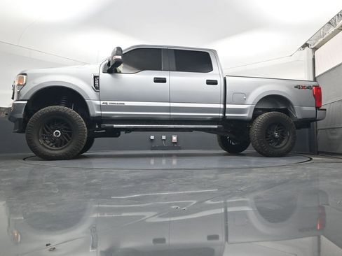 Used 2020 Ford F250 XL w/ STX Appearance Package image 28