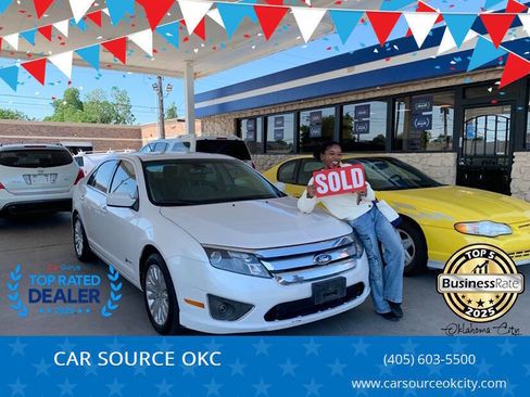 Used 2012 Ford Fusion Hybrid FWD image 1