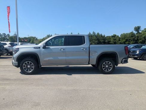 Used 2025 GMC Sierra 1500 AT4 AWD/4WD image 6