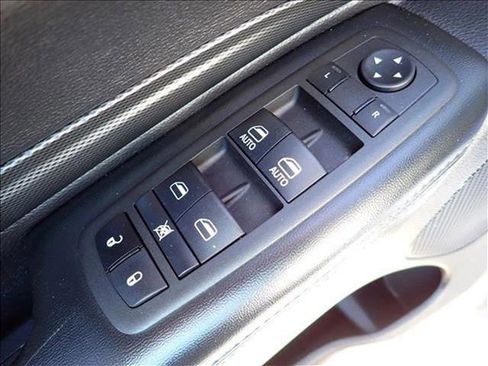 Used 2022 Dodge Durango GT image 13