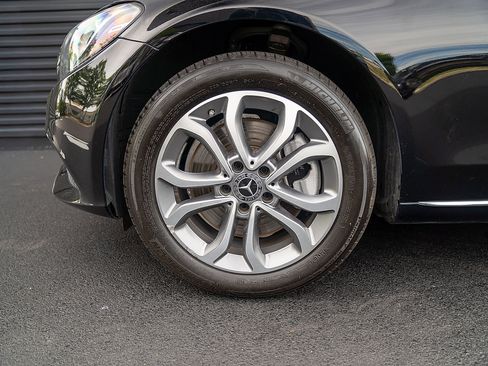 Used 2017 Mercedes-Benz C 300 4MATIC Sedan image 23