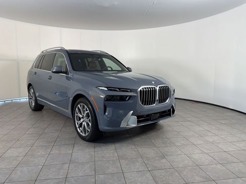 Certified 2026 BMW X7 xDrive40i AWD/4WD image 7