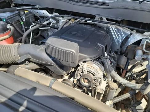 Used 2017 Chevrolet Silverado 2500 LT AWD/4WD image 31
