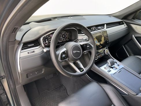 Used 2021 Jaguar F-PACE R-Dynamic S AWD/4WD image 4