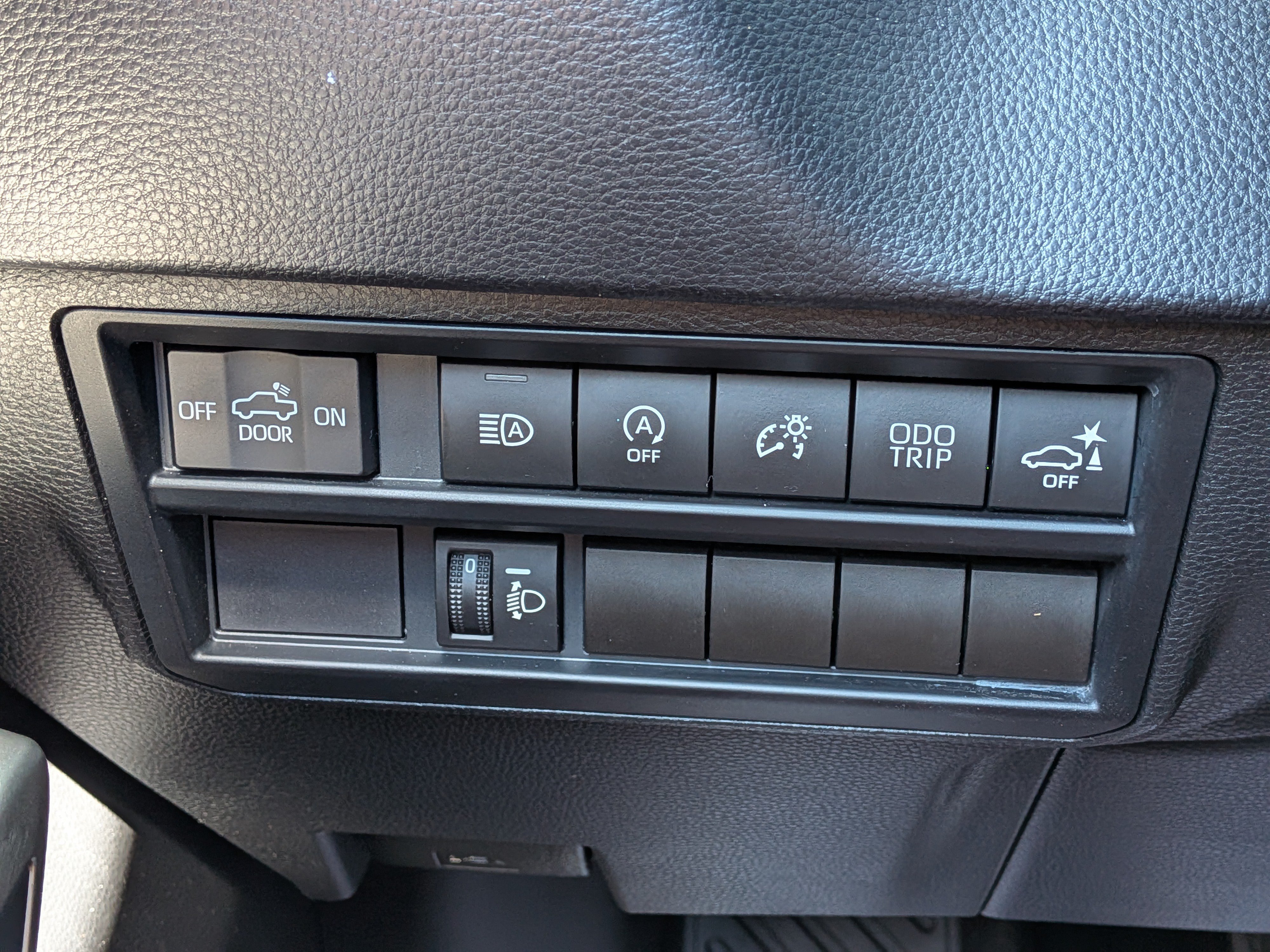 Used 2023 Toyota Tundra SR5 w/ SR5 Convenience Package AWD/4WD image 22