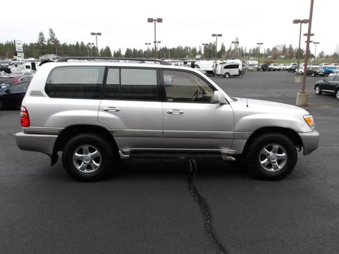 Used 2001 Toyota Land Cruiser image 6