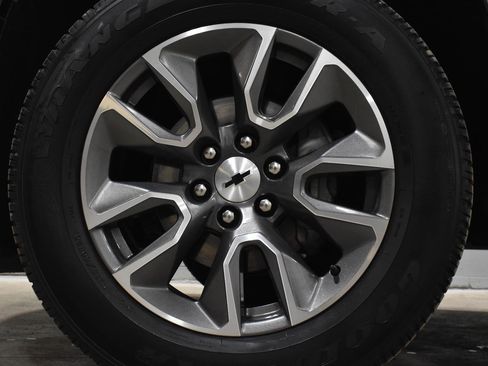 Used 2022 Chevrolet Tahoe LT w/ LT Signature Package image 37