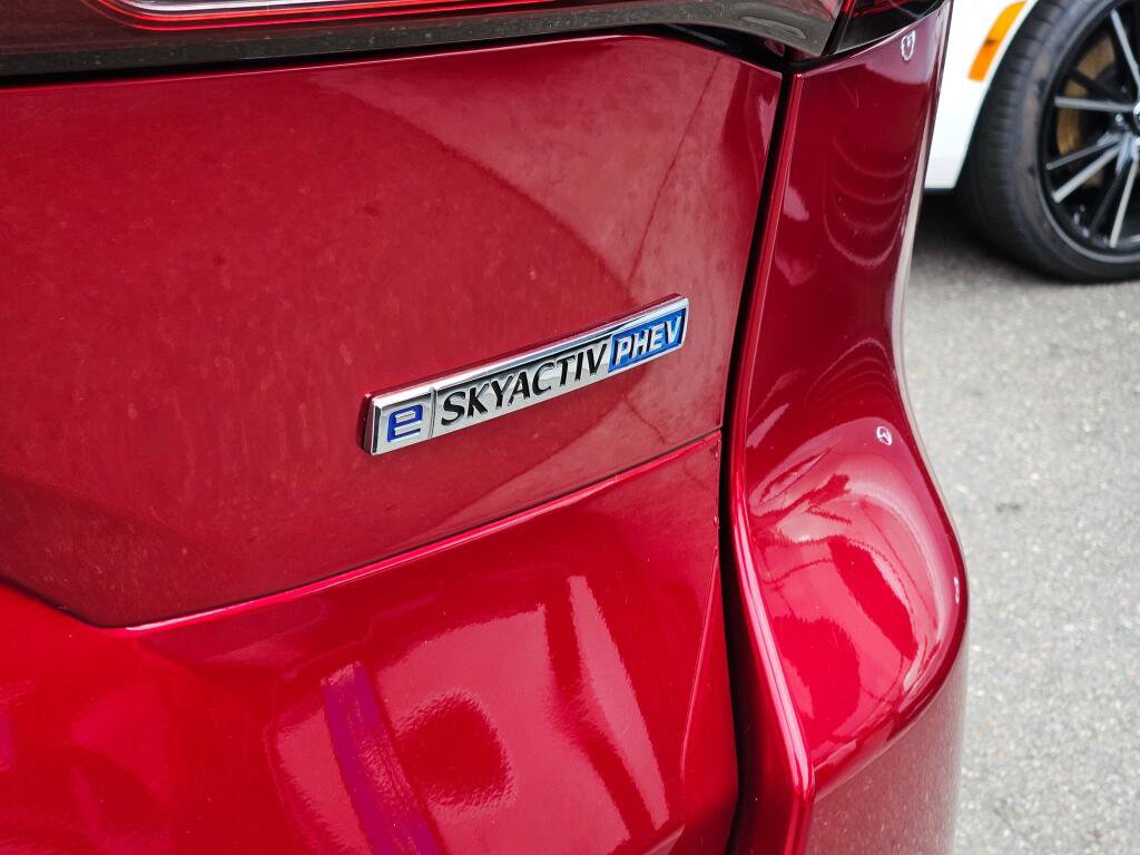 Certified 2025 MAZDA CX-70 Plug-In Hybrid w/ Premium Pkg AWD/4WD image 10