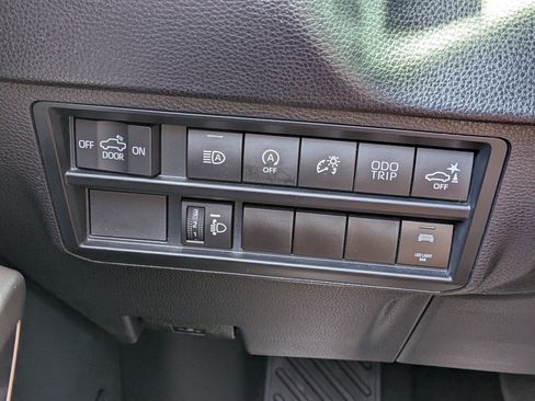 Used 2024 Toyota Tundra SR5 w/ SR5 Convenience Package AWD/4WD image 23