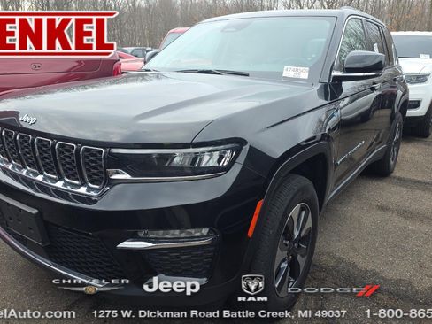 Used 2023 Jeep Grand Cherokee 4WD 4xe image 1