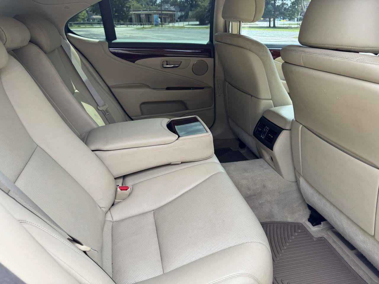 Used 2009 Lexus LS 460 AWD image 37