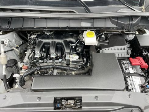 Used 2025 Nissan Pathfinder SV AWD/4WD image 21