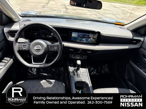 Certified 2025 Nissan Kicks SV AWD/4WD image 12