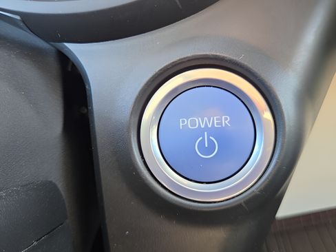 Used 2023 Toyota Sienna XLE w/ XLE Plus Package FWD image 24