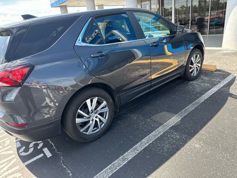 Used 2022 Chevrolet Equinox LT FWD image 6