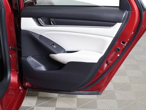 Used 2018 Honda Accord LX image 22
