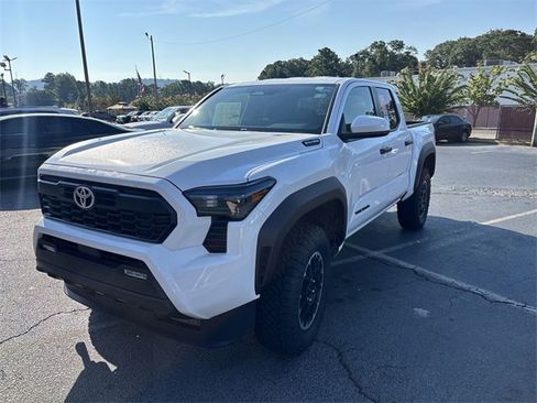 New 2025 Toyota Tacoma TRD Off-Road image 12