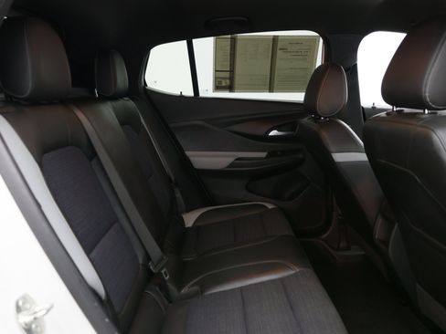 Used 2024 Buick Envista Preferred FWD image 34