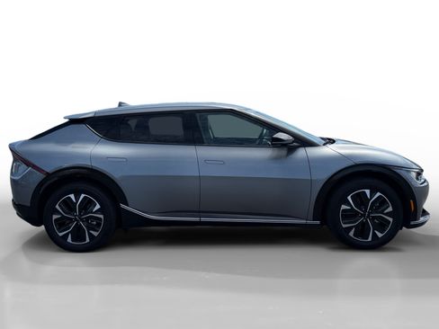 Used 2024 Kia EV6 Wind RWD image 6