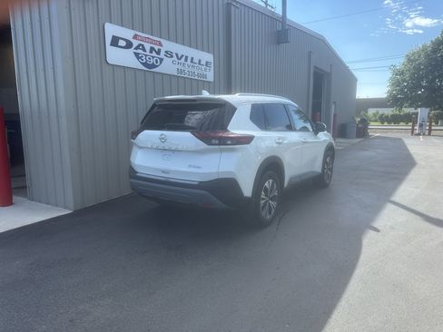 Used 2021 Nissan Rogue SV w/ Premium Package AWD/4WD image 3