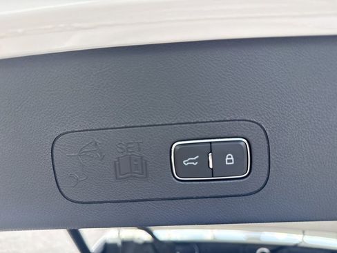 Used 2025 Lincoln Aviator Reserve w/ Equipment Group 201A image 22