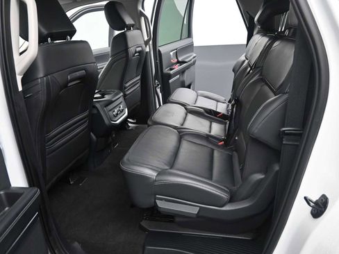 Used 2025 Ford Expedition Max Platinum image 13